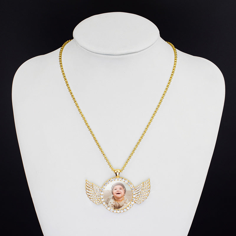 Customized Angel Wings Medallions Photo Locket
